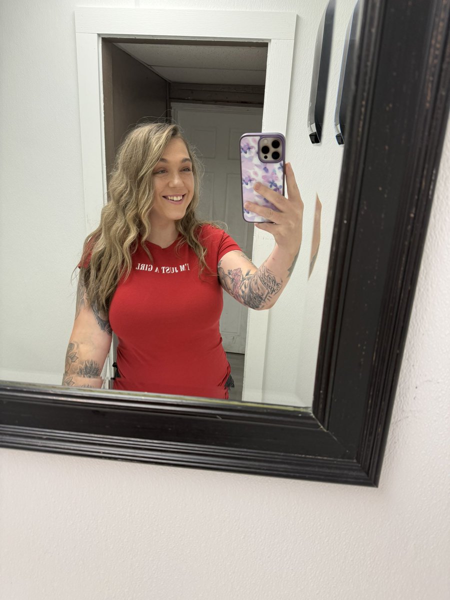 Cookstherealist's tweet image. Just a girl 🤍❤️