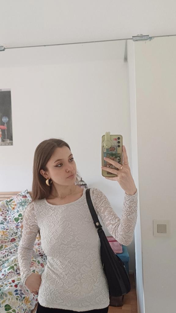 nnlmtre's tweet photo. #LGBTQIAWelcomeAugust 🤸🏼‍♀️ https://t.co/ogBTud54hG