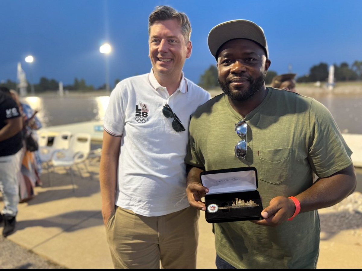 arshay cooper tweet media