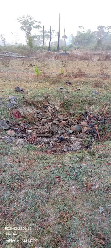 mahbubjohari's tweet photo. One of the most inhumane and the most dangerous massacres of Rohingya by Arakan Army which was carried out on the 2th May, 2024 in Hoyasori Hamlet, Buthidaung where AA have gathered 600 villagers and torched them directly by pouring petrol on them. https://t.co/BdO9aKaJ7o