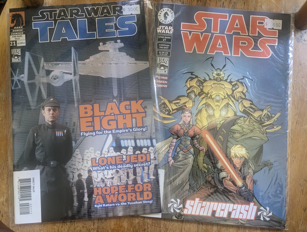 Tremendo tesoro el que cacé ayer en <a href="/StMarksComicsNY/">St. Mark's Comics</a>:

- Darkness #2, la portada que llevó a Lucas a meter a Aayla Secura en el Episodio II
- Republic #49 - Sacrifice
- Tales #21, con Kyle Katarn contra los yuuzhan vong
- Starcrash, toda una rareza

En oferta, todo por $5 🤩