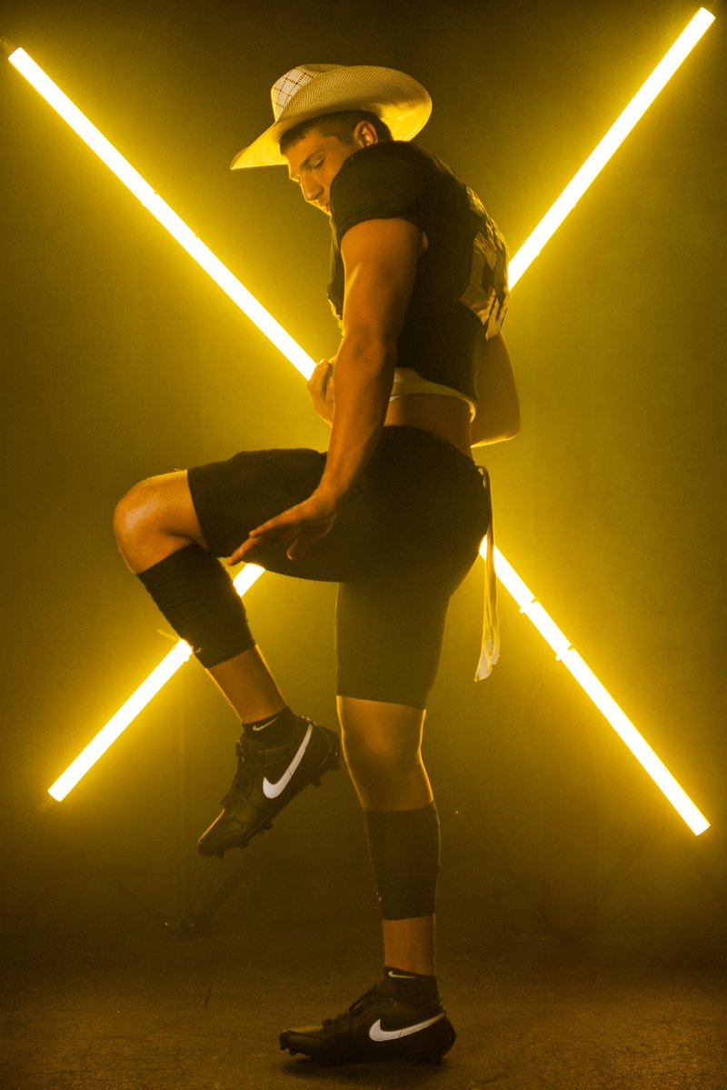 Colton johnson (@coltonfb_23) on Twitter photo 19 days til Friday Night Lights <a href="/BaxterFootball/">Upperman Football</a>
<a href="/CSmithScout/">Chris Smith</a>
<a href="/PrepRedzoneTN/">Prep Redzone Tennessee</a>
2027 TE
6,5
225
4.25 GPA
HC- Adam Caine-(931)-636-6085
Offers-
Liberty University
Bowling Green State University
Eastern Kentucky University 19 days til Friday Night Lights <a href="/BaxterFootball/">Upperman Football</a>
<a href="/CSmithScout/">Chris Smith</a>
<a href="/PrepRedzoneTN/">Prep Redzone Tennessee</a>
2027 TE
6,5
225
4.25 GPA
HC- Adam Caine-(931)-636-6085
Offers-
Liberty University
Bowling Green State University
Eastern Kentucky University