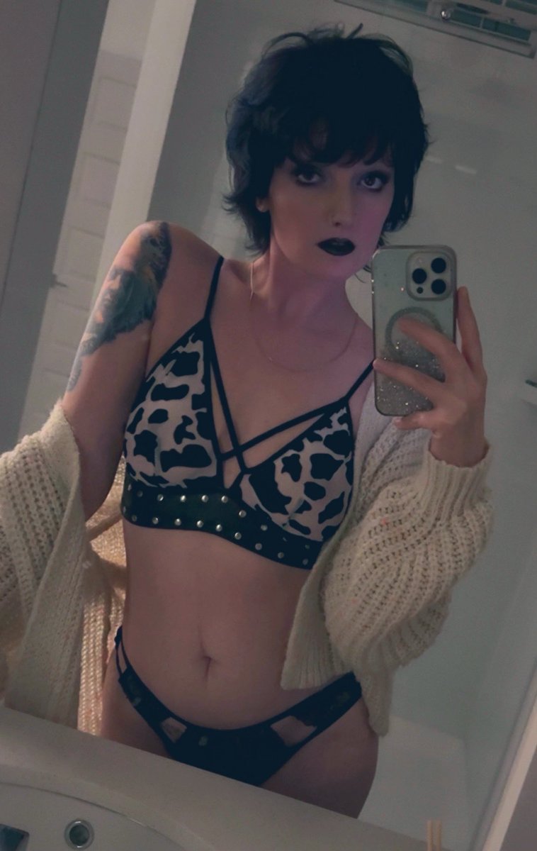 TheZennyBear tweet media