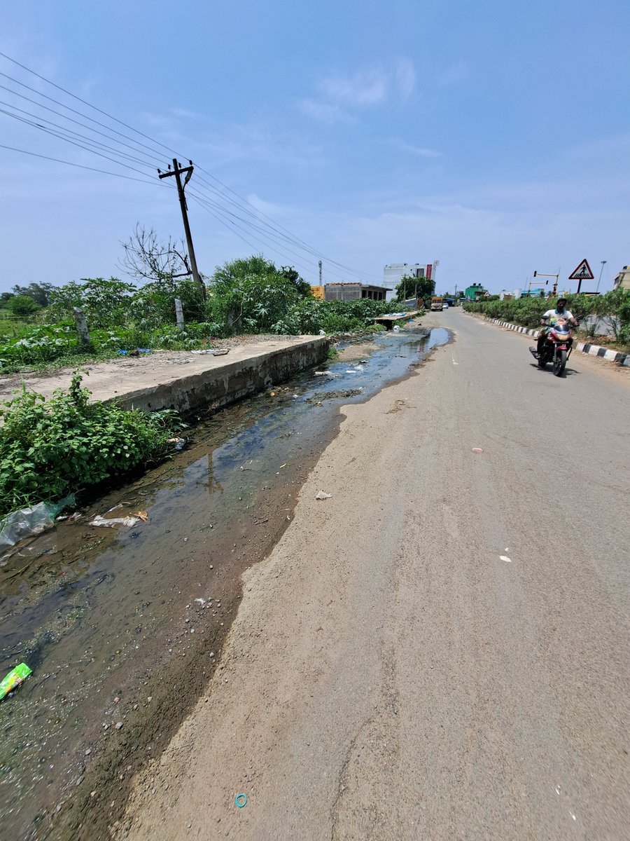 royalrams8031's tweet photo. Urgent sanitation issue near JAYA Hospital, Mathur, ORAGADAM-602105. Dirty water overflowing, foul smell, mosquito risk. No action yet. Please help  #Chennai #PublicHealth #Oragadam
https://t.co/guTchtrYjY
@CMOTamilnadu @TNDPHPM @mkstalin @Tnpcbofficial @UpdatesChennai https://t.co/1aAxnm2MhA