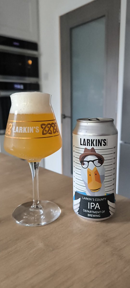 Next up is #Larkins Maverick East Coast IPA #SundayBeers 🍻🍻