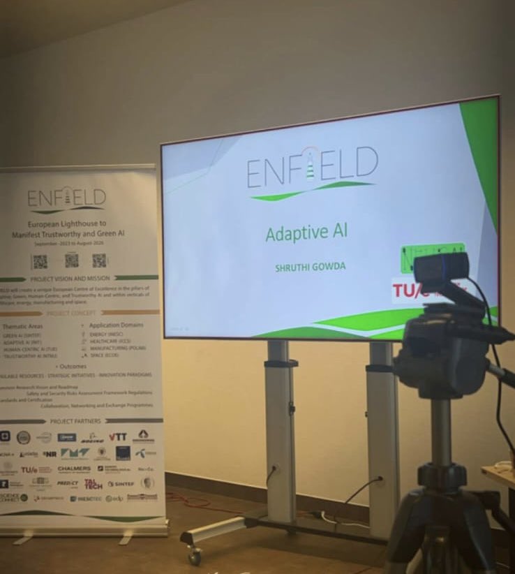 shruuuum's tweet image. Thrilled to be delivering two talks at the Enfield AI Summer School - at Budapest University of Technology. 

On #Day1 my talk was on high level introduction to #adaptiveAI and why it it is crucial in this ever changing and dynamic environment. 

#summerschool #AI #phdlife