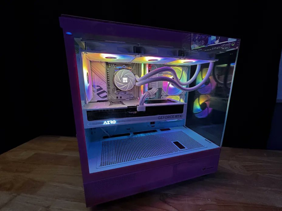 "PEEPS"/AGB Charity tweet media