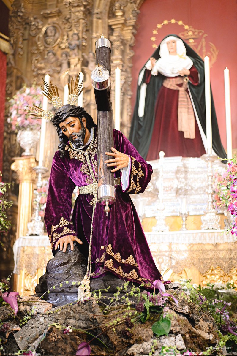 El Señor.

<a href="/EspDeTriana/">Esperanza de Triana</a> • <a href="/3Caidas_Triana/">Tres Caídas de Triana</a>