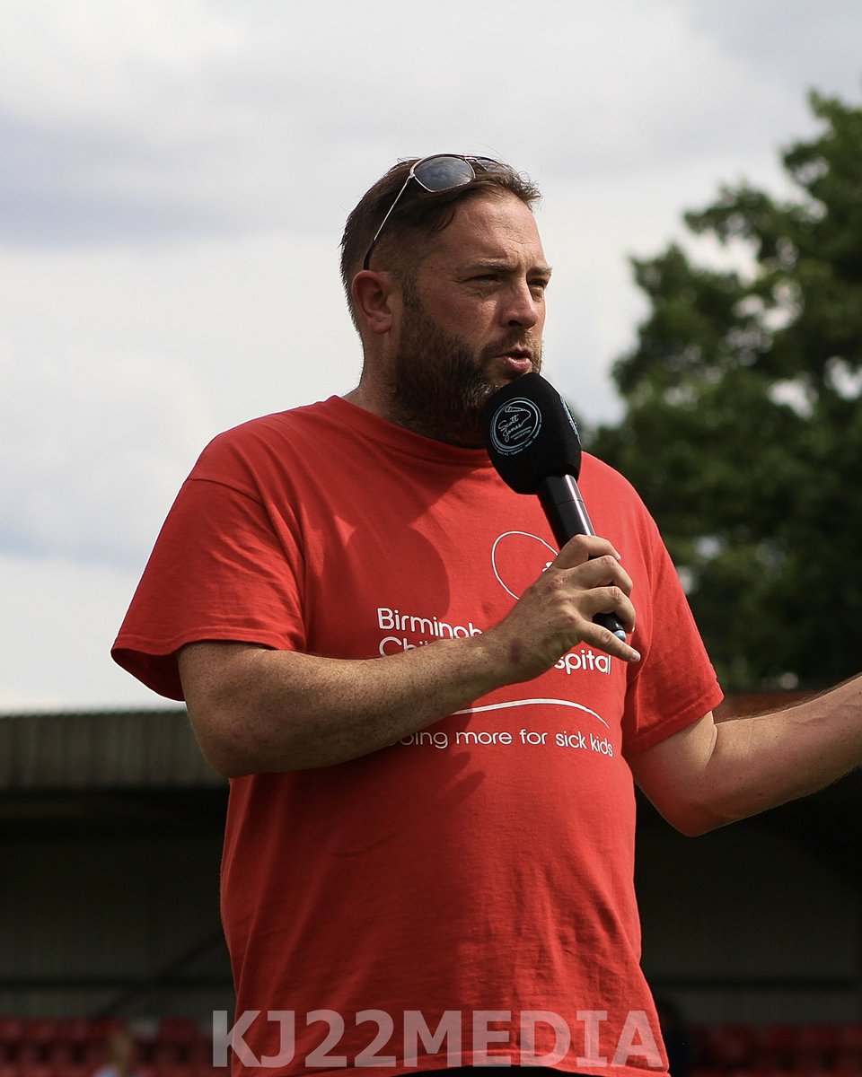 KJ22 Media (@kj22media) on Twitter photo 📸 A brilliant day out in Stourport raising money for some incredible causes through 2 great games!
Rob Stride XI v West Midlands Former Players
Rob Stride XI v <a href="/WolvesAllstars/">🐺 Wolves ⭐️ All Stars </a>
🔗 Full Gallery: flic.kr/s/aHBqjCpysP 📸 A brilliant day out in Stourport raising money for some incredible causes through 2 great games!
Rob Stride XI v West Midlands Former Players
Rob Stride XI v <a href="/WolvesAllstars/">🐺 Wolves ⭐️ All Stars </a>
🔗 Full Gallery: flic.kr/s/aHBqjCpysP