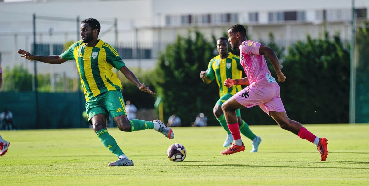 HALF-TIME: 

Europa FC 2 - 2 Al Wakrah!

What a fast-paced first half! Both sides locked in a thrilling 2-2 battle. The fight’s far from over — let’s push for the win in the second half! 🔵🔥

 #EuropaFC | #PreSeasonFootball