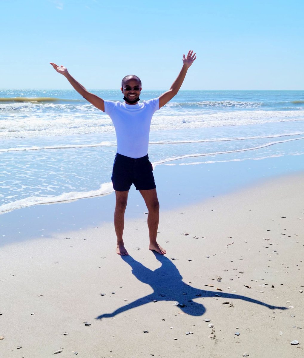 itsflawless19's tweet image. After many delays—both political and personal—I have officially paid and paid off $100,000 in #StudentDebt!!! 😭👏🏽🙌🏽 Once again, jubilation along a body of water, this time the Western shores of the Atlantic Ocean 🙆🏾🌊 #AlmostThere #RoadTo100kComplete #RoadToStudentDebtFree