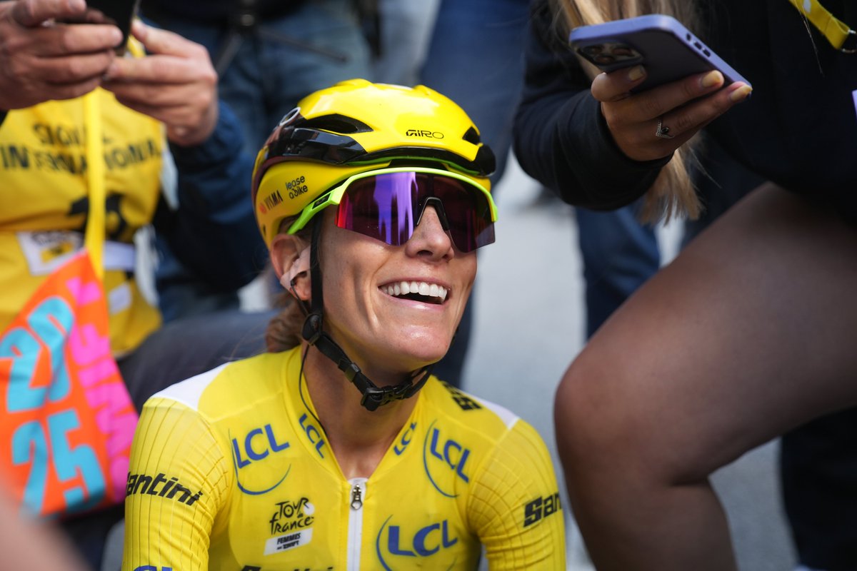 GOAT 👑💛

#TDFF2025 l #WatchTheFemmes l <a href="/GoZwift/">Zwift</a>