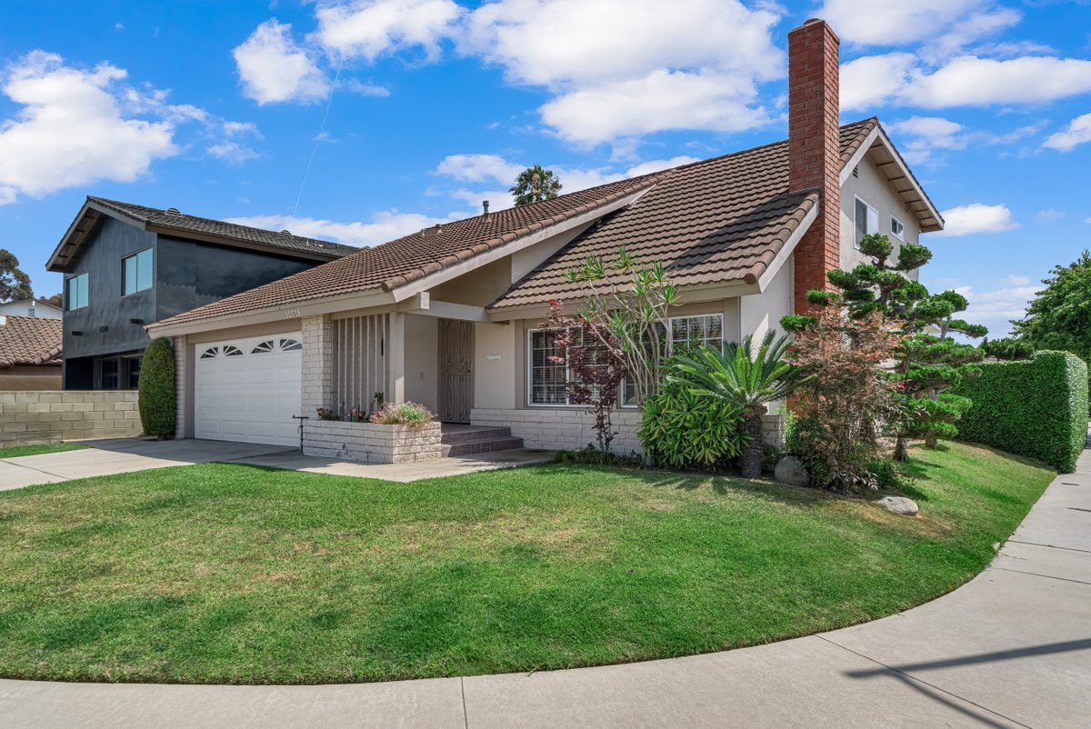 DanMishev's tweet photo. 🏡 Just Sold! 🎉
📍 12516 Rosy Cir, Los Angeles, CA 90066
💰 Sold for $1,700,000
🔑 Represented the Seller

Congrats to my wonderful sellers on a smooth and successful close!

Thinking about selling in Del Rey or Westside LA? Let’s talk. https://t.co/K9a58VUWcY