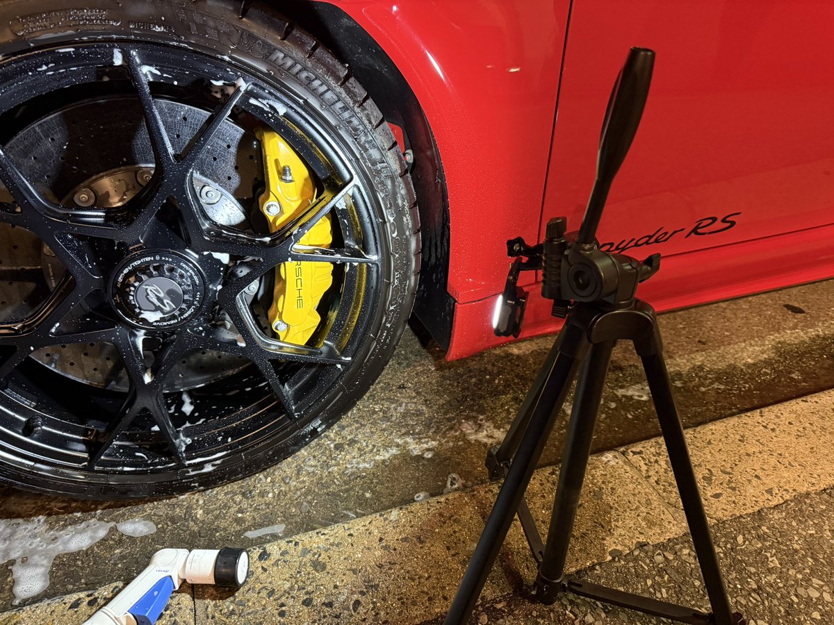 polish991's tweet image. 今日は仕事終わりSpyderRSの洗車🫡

#Porsche
#SpyderRS