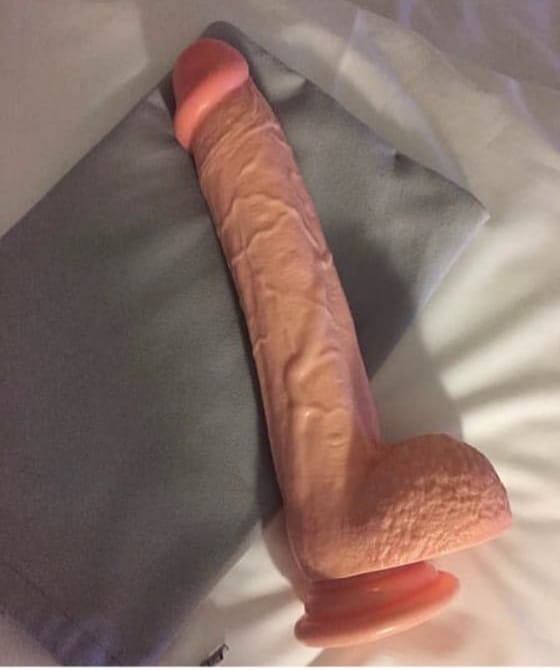 متوفر لدينا ادوات جنسية في اليمن المشتري الجاد يجي خاص