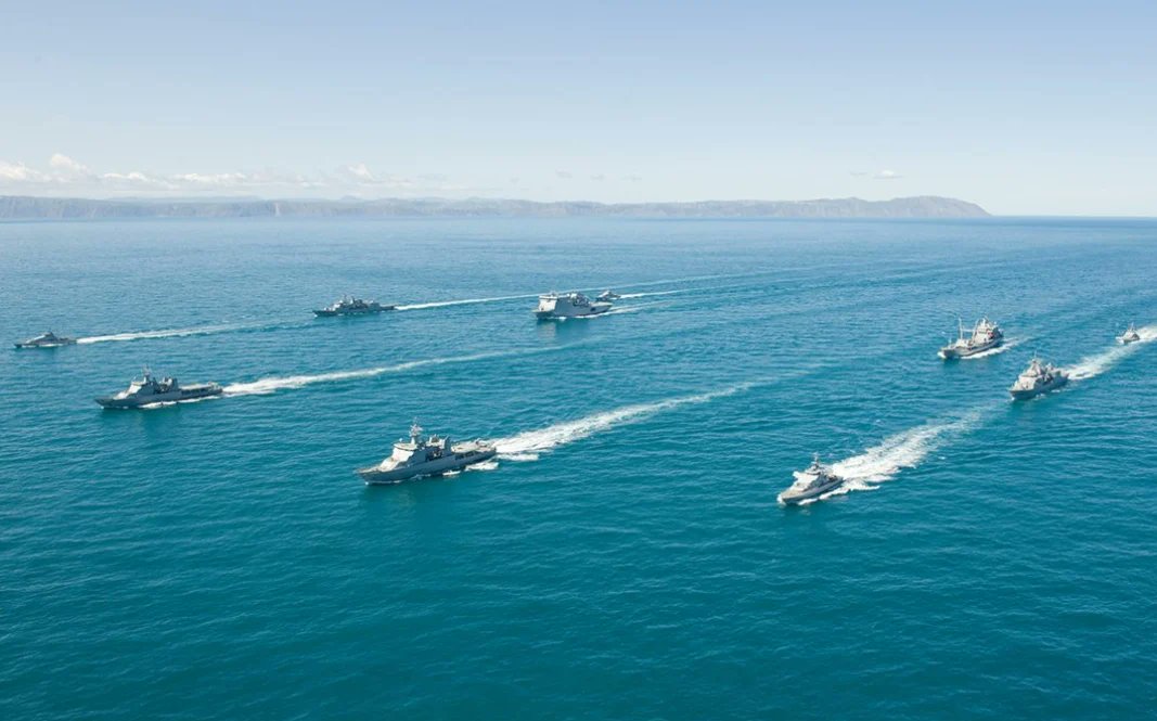 China y Rusia inician maniobras navales conjuntas en el mar de Japón es.mdn.tv/8bWv

#China #Rusia #Japon