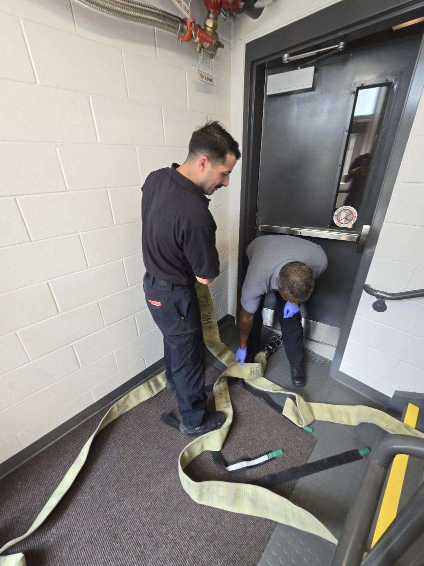 Next drill of the 1st day in company:  Engine 9 FFOP Ferri, LT Thorne-Bingham &amp; FF Burke practice high-rise &amp; standpipe procedures "hands-on."
Duty: Group 4
- S Burke photos