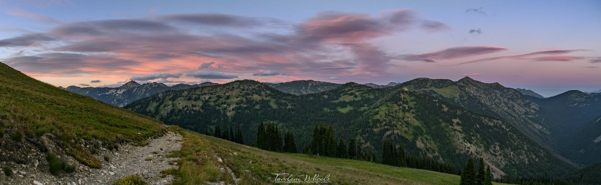 MimiRitZ244's tweet image. I love panoramic views! 🥰 Here are a couple from our last camping trip in the North Cascades as the sun was setting.

#pnw #sonorthwest #Panoramicviews #northcascades