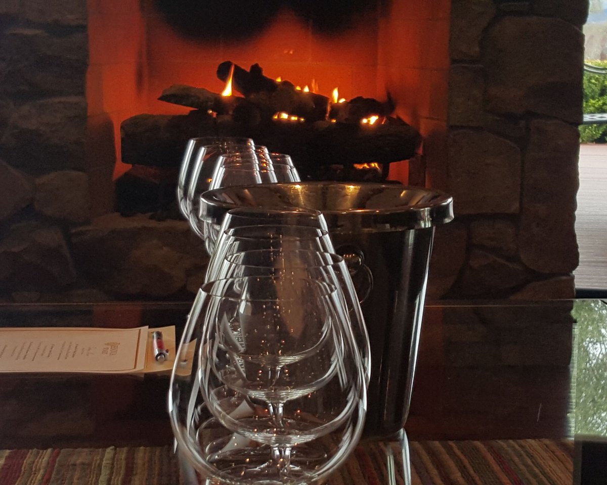 Wine Road (@thewineroad) on Twitter photo Wineries with Fireplaces: In this episode of the <a href="/WineRoadPodcast/">WineRoadPodCast</a> we talk about wineries with fireplaces, give a new Tasting Tip of the Day, try out a new item - some nifty new wine charms, a new book, and taste a <a href="/manzanitacreek/">Manzanita Creek</a> Cabernet Franc. bit.ly/39fM8JH #podcasts Wineries with Fireplaces: In this episode of the <a href="/WineRoadPodcast/">WineRoadPodCast</a> we talk about wineries with fireplaces, give a new Tasting Tip of the Day, try out a new item - some nifty new wine charms, a new book, and taste a <a href="/manzanitacreek/">Manzanita Creek</a> Cabernet Franc. bit.ly/39fM8JH #podcasts