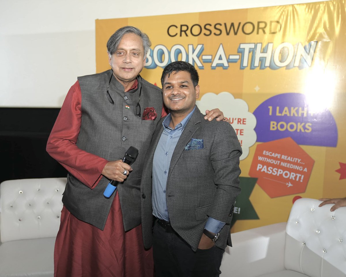 crossword_book's tweet image. The inimitable @ShashiTharoor at the Crossword Book-A-Thon! Discussing Our Living Constitution &amp;amp; his dedication to public service, his insights were nothing short of inspiring.

#AuthorMeet