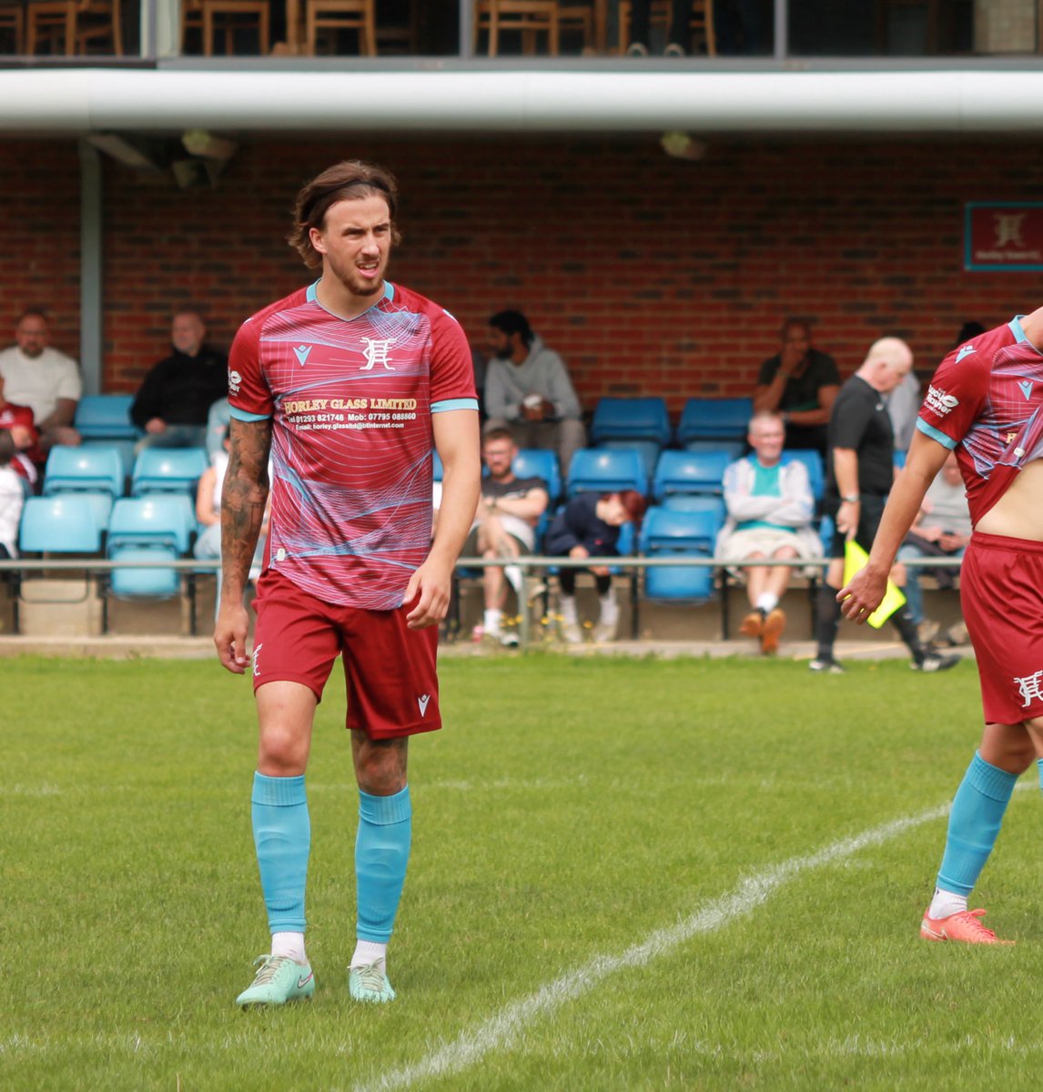 HorleyTownFC's tweet photo. π΅ππ πππππ π»πππ πΊππππππ π
Weβre proud to announce that Horley Glass Ltd is the official sponsor of our First Team home kit for the 2025/26 season. Thank you to Mark Russell and all at Horley Glass Ltd for your continued support π€©
#HTFC ππ #HTFCfamily https://t.co/k7HpFjXikn