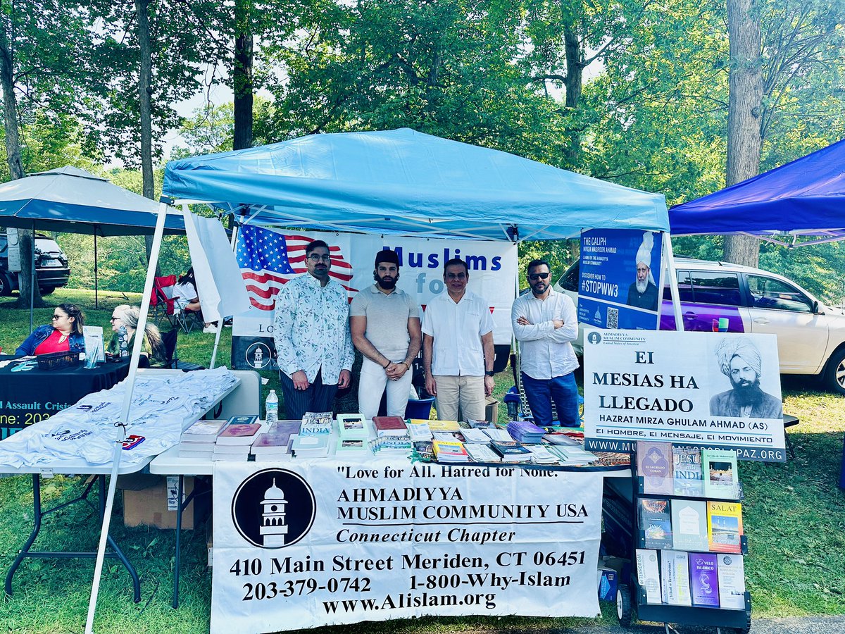 Ahmadiyya Muslim Community CT tweet media