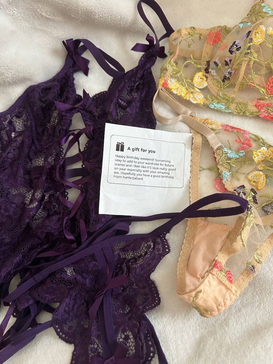 Elise London 🫦 FREE OF (@eliselondon3) on Twitter photo Thank you! <a href="/hunterjulius4/">Hunter Julius</a> for the gifts! Can't wait to take some pics/vids in this for you to see 👀 Thank you! <a href="/hunterjulius4/">Hunter Julius</a> for the gifts! Can't wait to take some pics/vids in this for you to see 👀