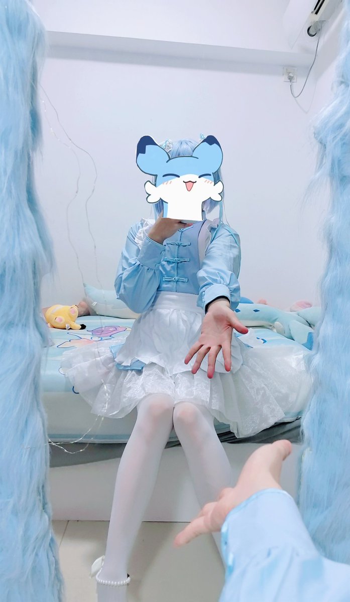 yunwuzzZZ's tweet photo. #男娘
可以跟我牵手吗～ https://t.co/sAEuQUOjg2