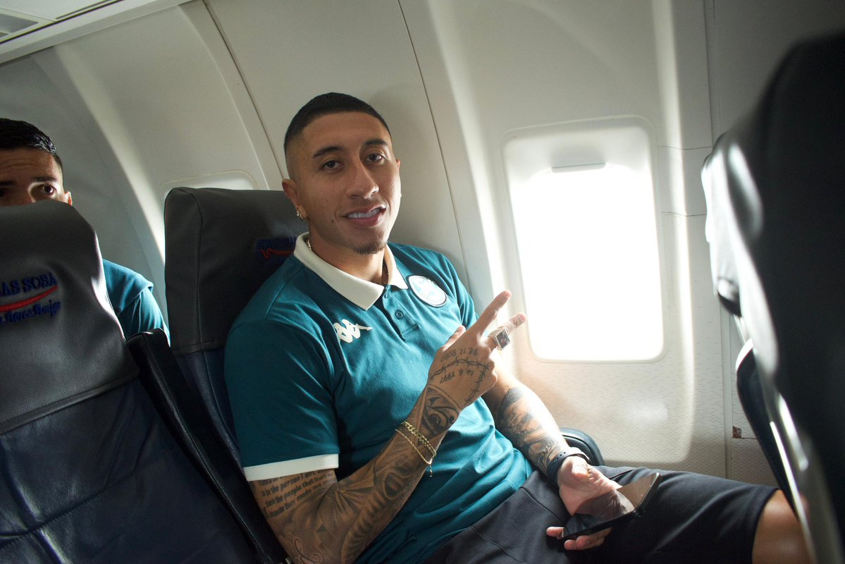 Así fue la salida del Monstruo hacia Belice para el juego del próximo martes contra el Verdes FC 💜🇧🇿