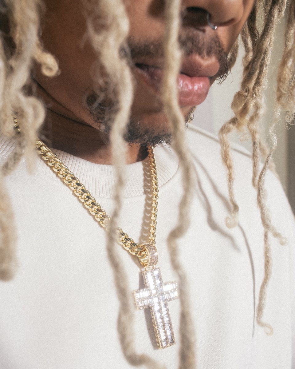 officialKingIce's tweet image. Cross restock at King Ice. What y'all feeling? ✝️ #kingice #crosses