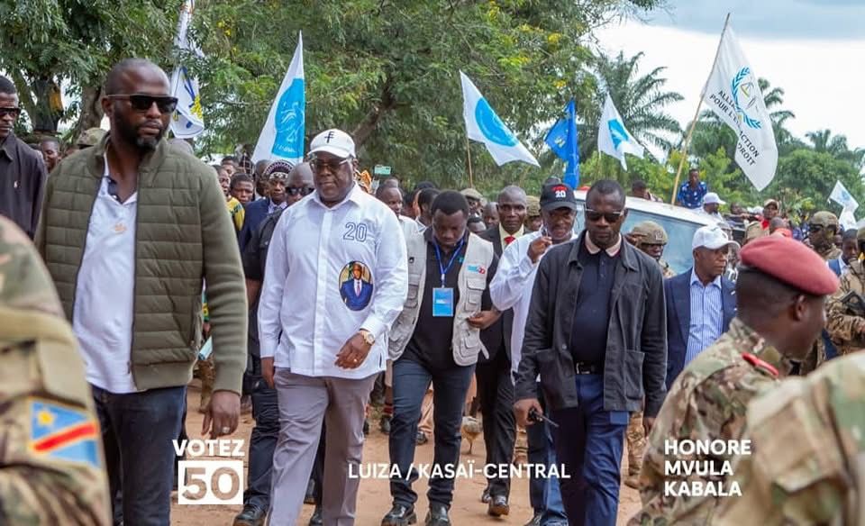 Roger Rachidi (@rachidi_roger) on Twitter photo 🔴🇨🇩 Il y a ceux qui servent pour être vus... Et ceux qui servent dans l’ombre, sans rien demander.
Me <a href="/HonoreMvula1/">HonoreMvula</a> fait partie de la seconde catégorie.
Loyal, Constant, Digne ❤️🩹
Le peuple le dit, la base le réclame, et l’histoire en témoignera :
<a href="/fatshi13/">Félix A. Tshisekedi</a> <a href="/FelixUdps/">Felix Tshisekedi - UDPS</a> 🔴🇨🇩 Il y a ceux qui servent pour être vus... Et ceux qui servent dans l’ombre, sans rien demander.
Me <a href="/HonoreMvula1/">HonoreMvula</a> fait partie de la seconde catégorie.
Loyal, Constant, Digne ❤️🩹
Le peuple le dit, la base le réclame, et l’histoire en témoignera :
<a href="/fatshi13/">Félix A. Tshisekedi</a> <a href="/FelixUdps/">Felix Tshisekedi - UDPS</a>