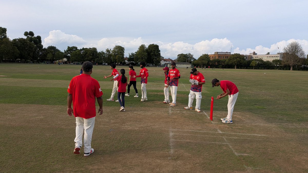CricCavaliers's tweet photo. What a joy to witness young players and veterans coming together to inspire the next generation for @RuthStraussFdn
Cavaliers mantra is clear #PerformWithPride 🦚 Let’s continue to lead with heart and passion for this worthy cause! 💙 #InspireTheFuture #RedForRuth @EssexCCB https://t.co/EINaE787LR