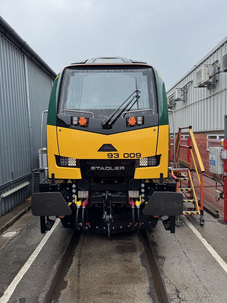 Percypotter49's tweet image. #class93 #railoperationsgroup #greatestgathering