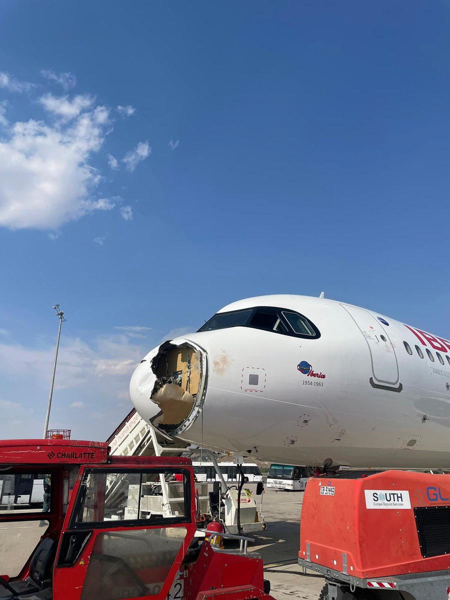 Flight: flightaware.com/live/flight/EC…

📸 Source: Iván Castro Palacios
<a href="/ivancp25/">Iván Castro Palacios</a> 

#aircraft #safety #aviation
