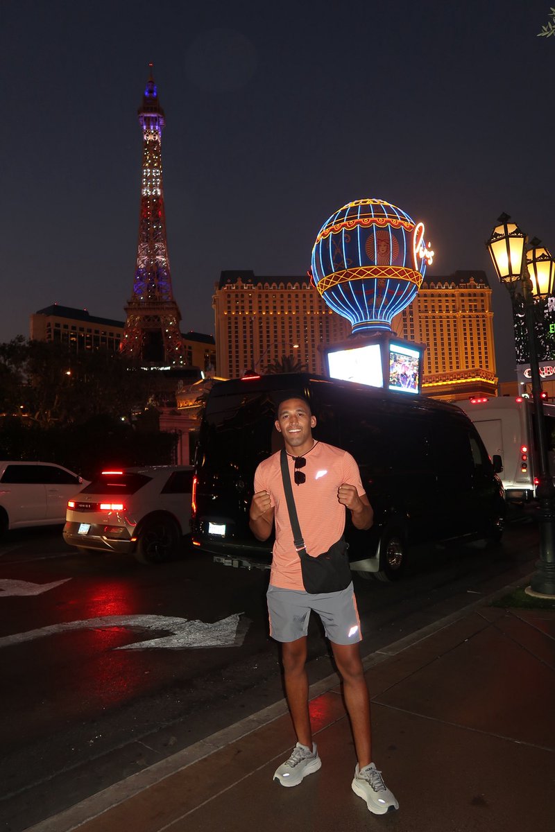 Landed in Vegas for some DWCS promo! 6 weeks I’m back to light this place up and earn a UFC contract 🫡🇺🇸 #DreamChaser #UFC #MMA