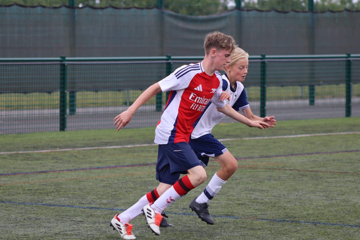 ⚽️ ADVANCED TRAINING MORNINGS

📅 Next camp - 6th August
⏰ Time: 9:30 AM - 12:30 PM (drop-off from 9 AM)
💰 Cost: £15 per player (members discount available)
👦 Ages: U7 - U14

Develop your game and have fun!
Secure your spot now - thenewcroftfoundation.com/football-camps