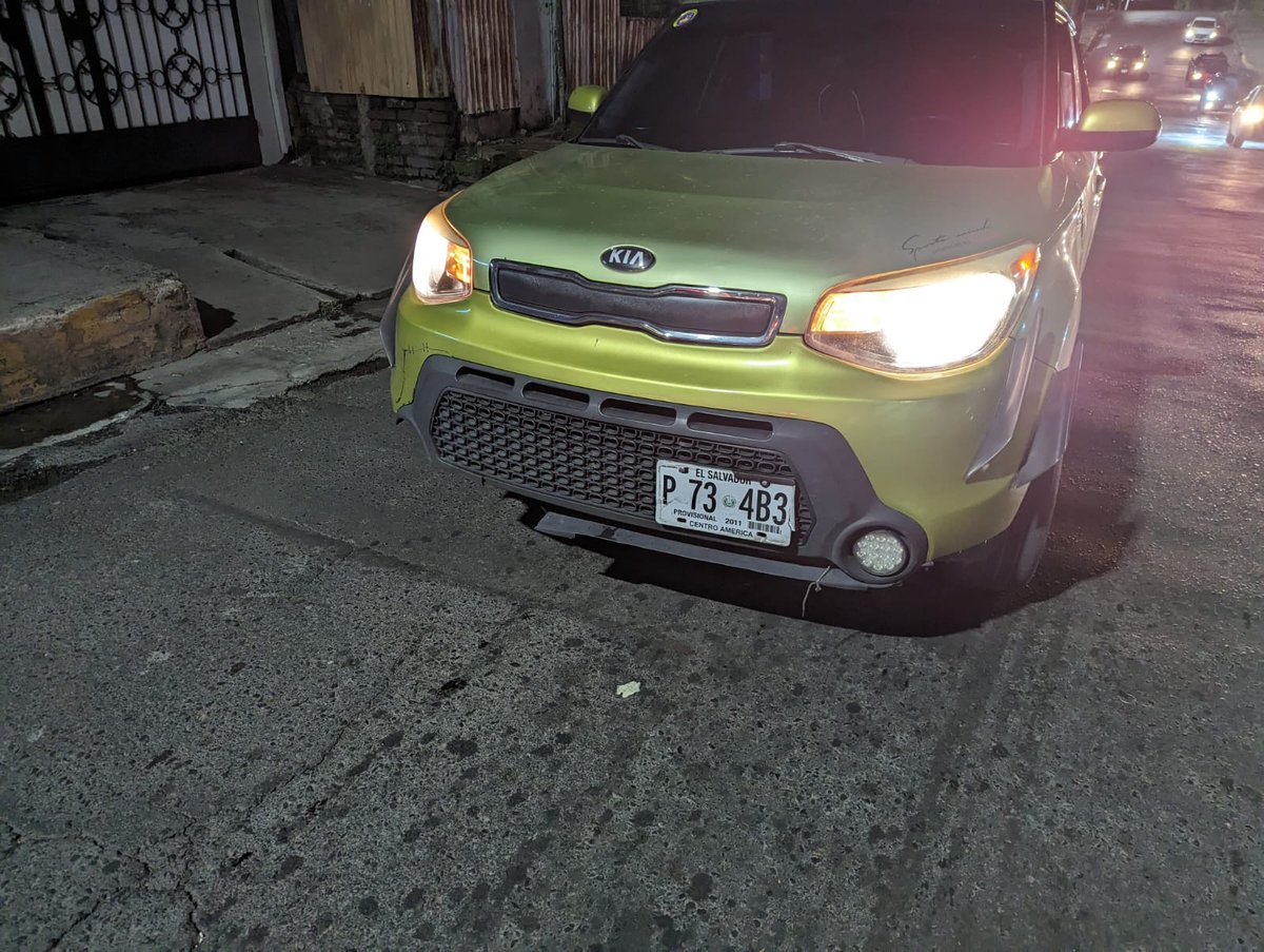 dehp712's tweet photo. Sujeto en evidente estado de ebriedad con placa P 73 4B3 ocasiona accidente y huye de la escena, la @PNCSV llegó pero prácticamente dijeron que no lo podían encontrar. 

Fue sobre 1ra Av Norte y PJE Castellanos, Mejicanos

@VMTElSalvador @todomotorsv
@ElJusticiero_SV @alertanoti https://t.co/fyFwcMIRo6