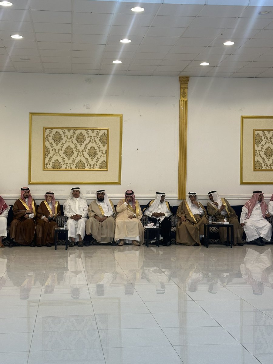 #تهنئة 
حفل 
ابناء مساعد بن معيض العويدي اليحيوي الحارثي وأبنائهم 
بمناسبه ترقية 
ممدوح بن مساعد اليحيوي الحارثي 
إلى رتبة ( عميد )