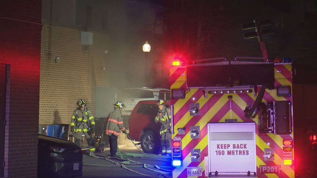 Fire at a strip plaza on Steeles Avenue East at Kennedy Road South in #Brampton overnight. Heavy smoke conditions on arrival. Second alarm assigned.