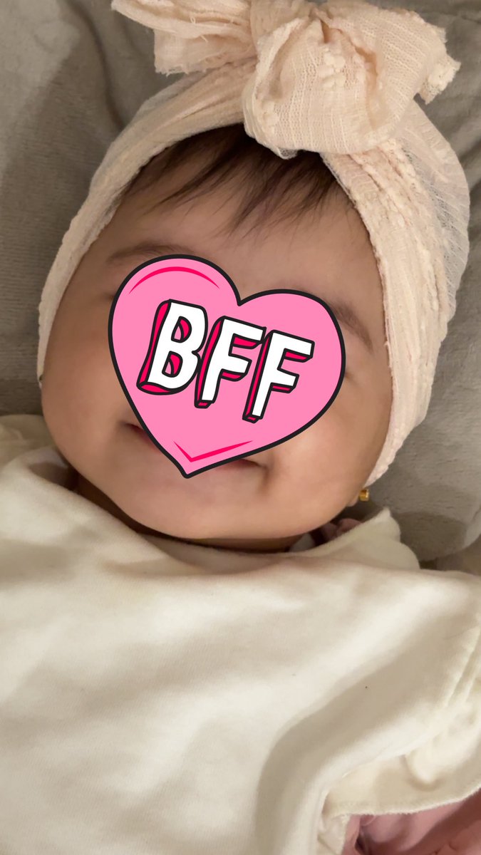 انا كيف ممكن اوصل لكم مشاعري وحبي لها وخوفي عليها من ادنى شيء😢❤️؟ لدرجه ودي ارجعها بطني عشان احميها من كل حاجه🥹، ماشاءالله تبارك الرحمن يارب احفظها ليا وبارك فيها❤️❤️