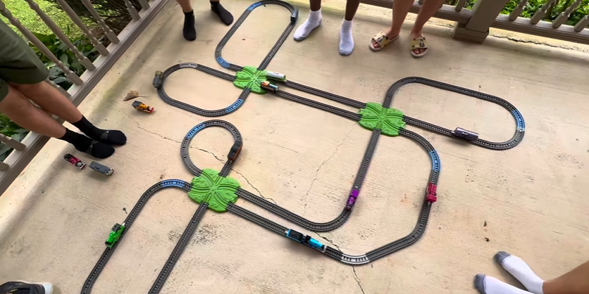 Ryan Rocketz tweet media