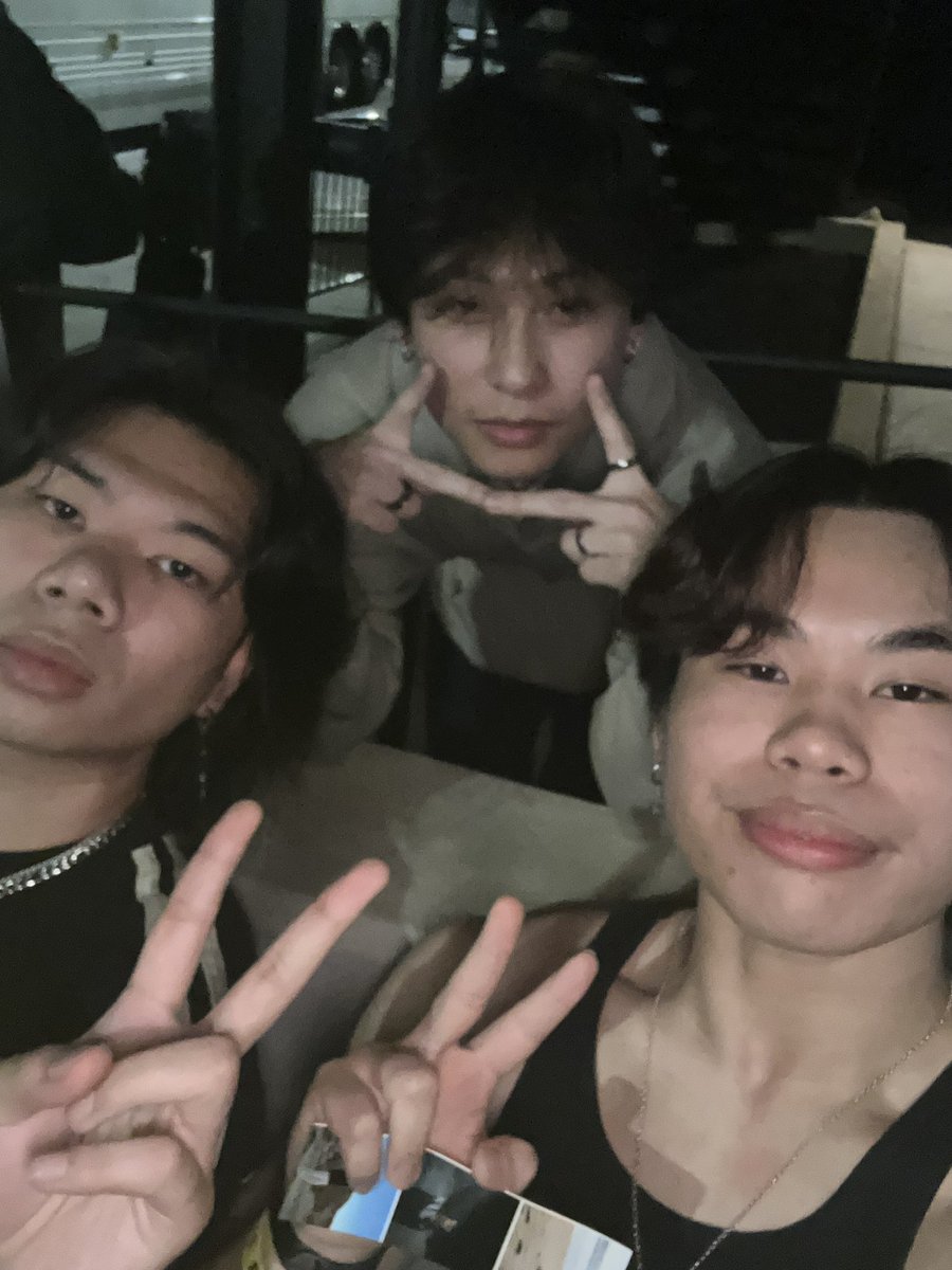 offdsoju's tweet image. I got my pc signed by @starfallxos 😭