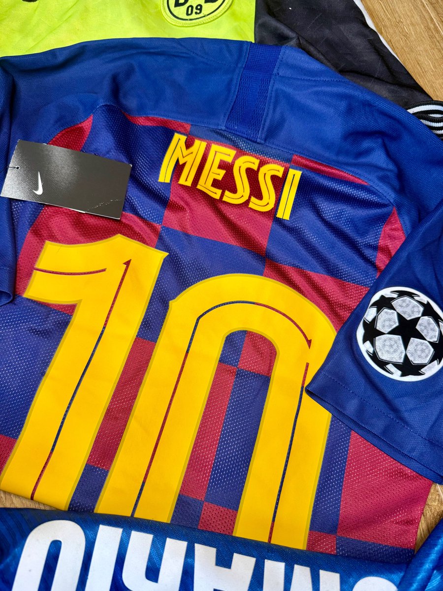 50+ new items have just hit the eBay store with a mix of buy now and auction as always!🔥

ebay.co.uk/usr/1klopp_shop

99p start on all the auctions and prices from £25-250 so something for everyone!👊

Thanks for all the support as always❤️

RTs appreciated👊

#footballshirt