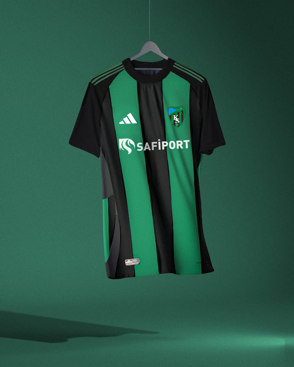 Ne demiştim,
Bir bodrumspor gider bir.kocaeliapor gelir..

Kocaelispor'un fb için sahte 5 yıldız kullanmasının sebebi çıktı ortaya...