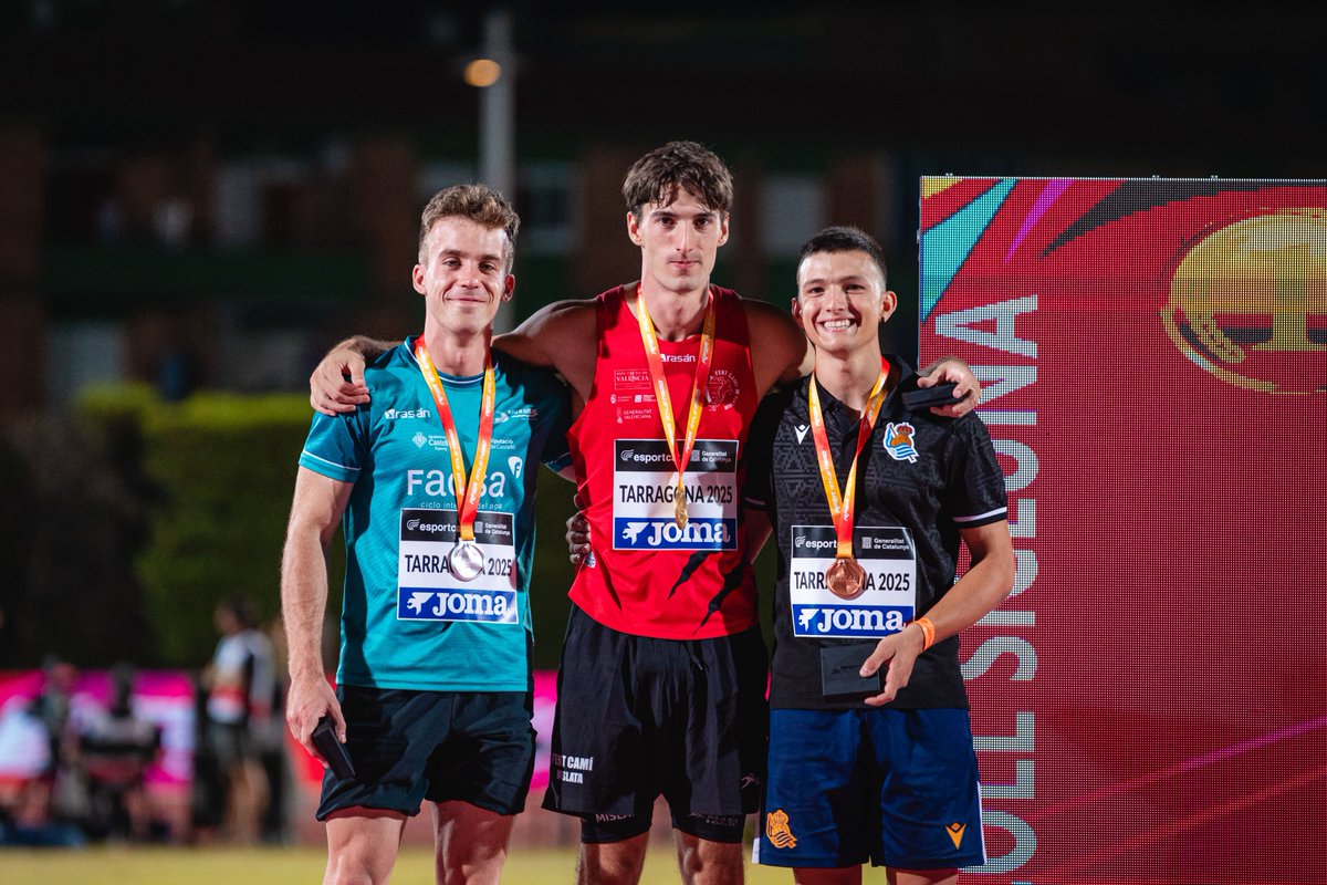 luis_aranzabal's tweet photo. A falta de una… doblete!

Mucho tiempo peleando por conseguir la primera y ha tenido que ser por partida doble. Muy orgulloso del trabajo que hay detrás.

Cto. España Absoluto:

🥈5,50 Alex Gracia
🥉5,40 Ander Martínez de Rituerto

#LATeam https://t.co/rOru77Jtyo