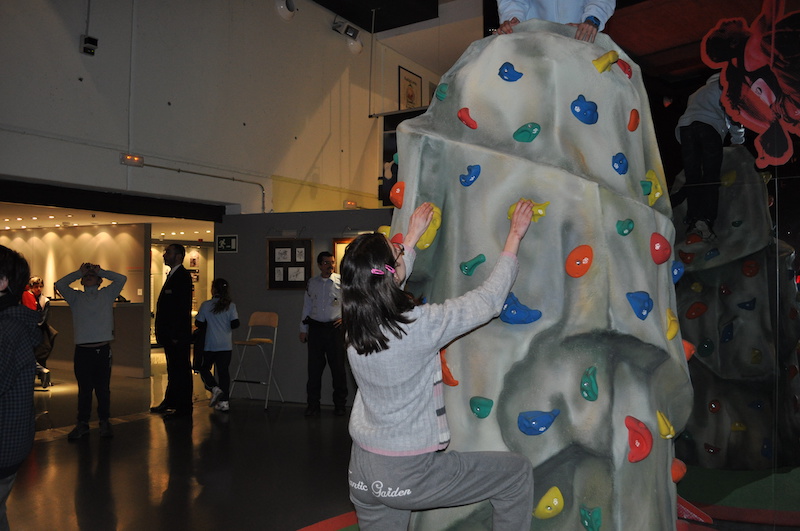 Sortir amb nens (@sortirambnens) on Twitter photo 🥳El <a href="/MuseuOlimpicBCN/">MuseuOlimpicBCN</a> és un espai d'entreteniment i aprenentatge per a amants de l'esport i famílies!
⚽Un museu on podreu gaudir de les diverses modalitats esportives que troben arreu del món com futbol, motociclisme o piragüisme.
ℹ️sortirambnens.com/activitats/mus… 🥳El <a href="/MuseuOlimpicBCN/">MuseuOlimpicBCN</a> és un espai d'entreteniment i aprenentatge per a amants de l'esport i famílies!
⚽Un museu on podreu gaudir de les diverses modalitats esportives que troben arreu del món com futbol, motociclisme o piragüisme.
ℹ️sortirambnens.com/activitats/mus…