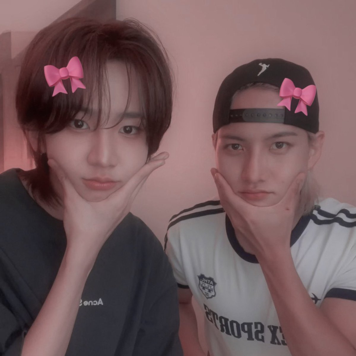 clara 🎀 yechan⁸² choked for me tweet media