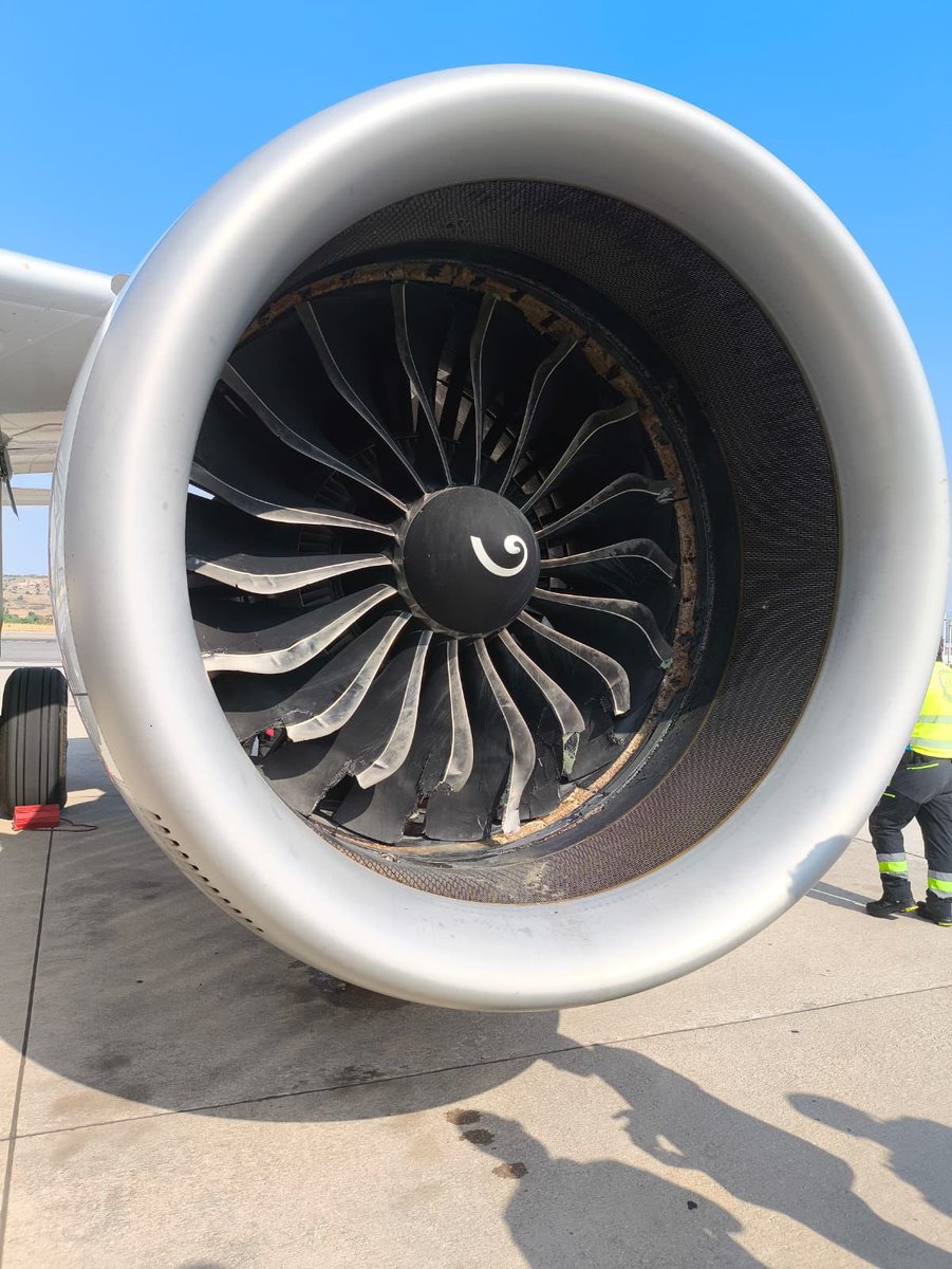 aircraftmaintenancengineer tweet media
