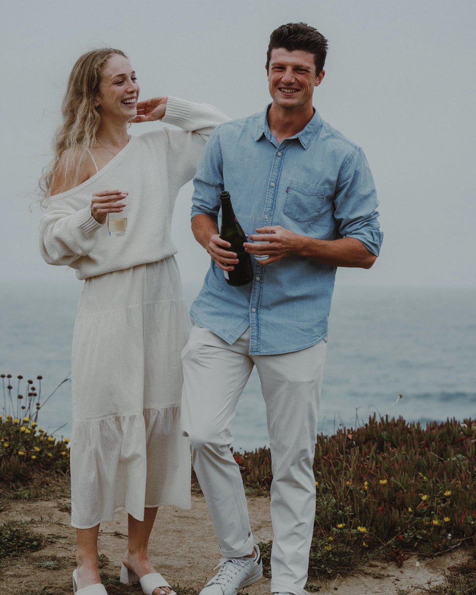 𝙈𝙪𝙣𝙞𝙚 𝙞𝙨 𝙜𝙚𝙩𝙩𝙞𝙣𝙜 𝙢𝙖𝙧𝙧𝙞𝙚𝙙! 💍🌙

Congratulations to <a href="/DMunie/">Daniel Munie</a> &amp; his fiancé Megan for getting engaged this weekend!