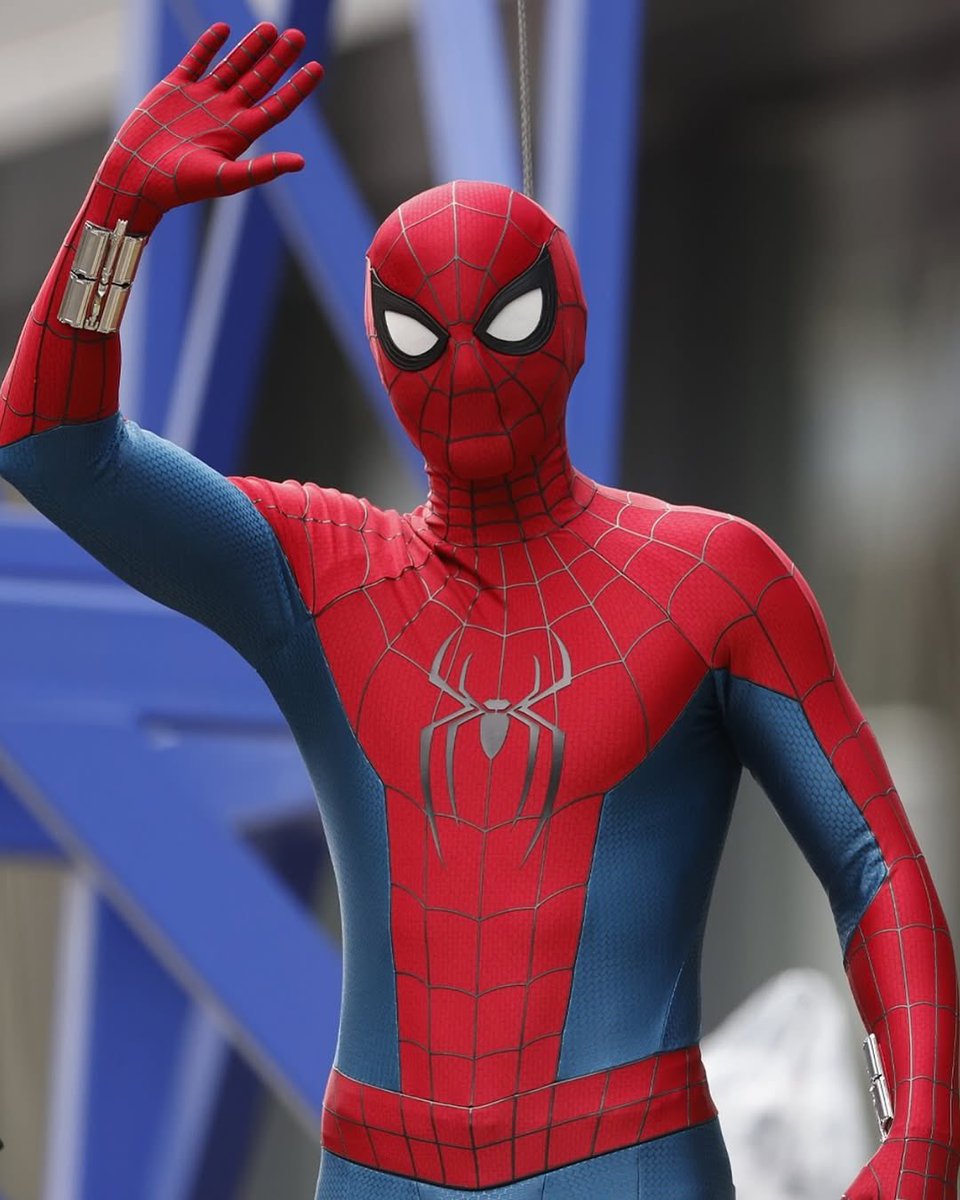 Warren Thompson “Cosmic Wonder” tweet media